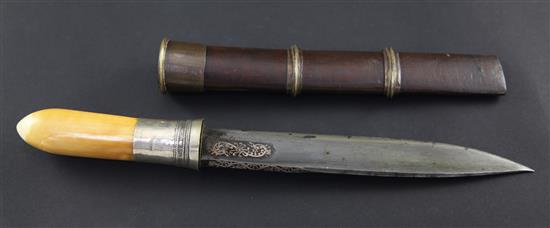 A Burmese dagger or dha, overall 13.25in